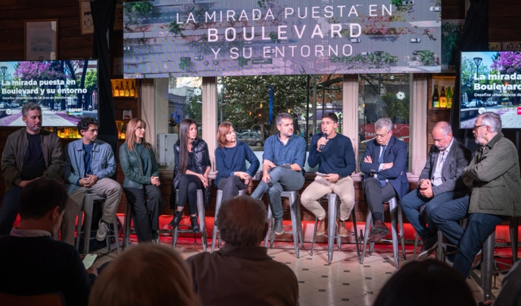 Con la mirada puesta en Boulevard, especialistas y vecinos dialogaron sobre los desafíos que plantea el crecimiento de la vía y de su entorno